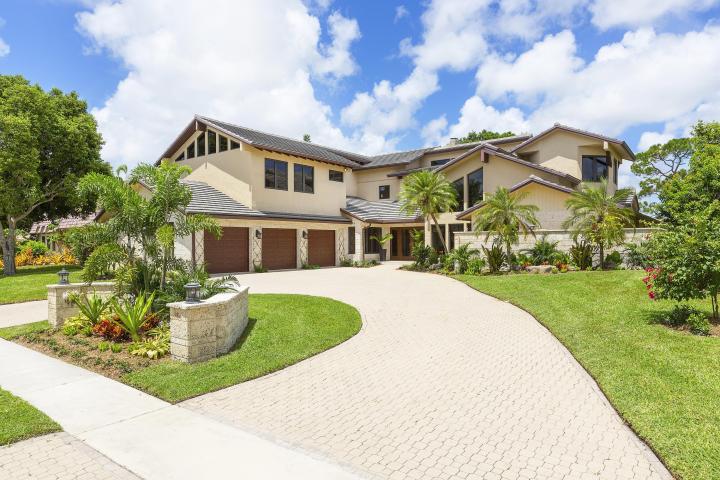 Boca Bath & Tennis Boca Raton - Homes for sale and rent