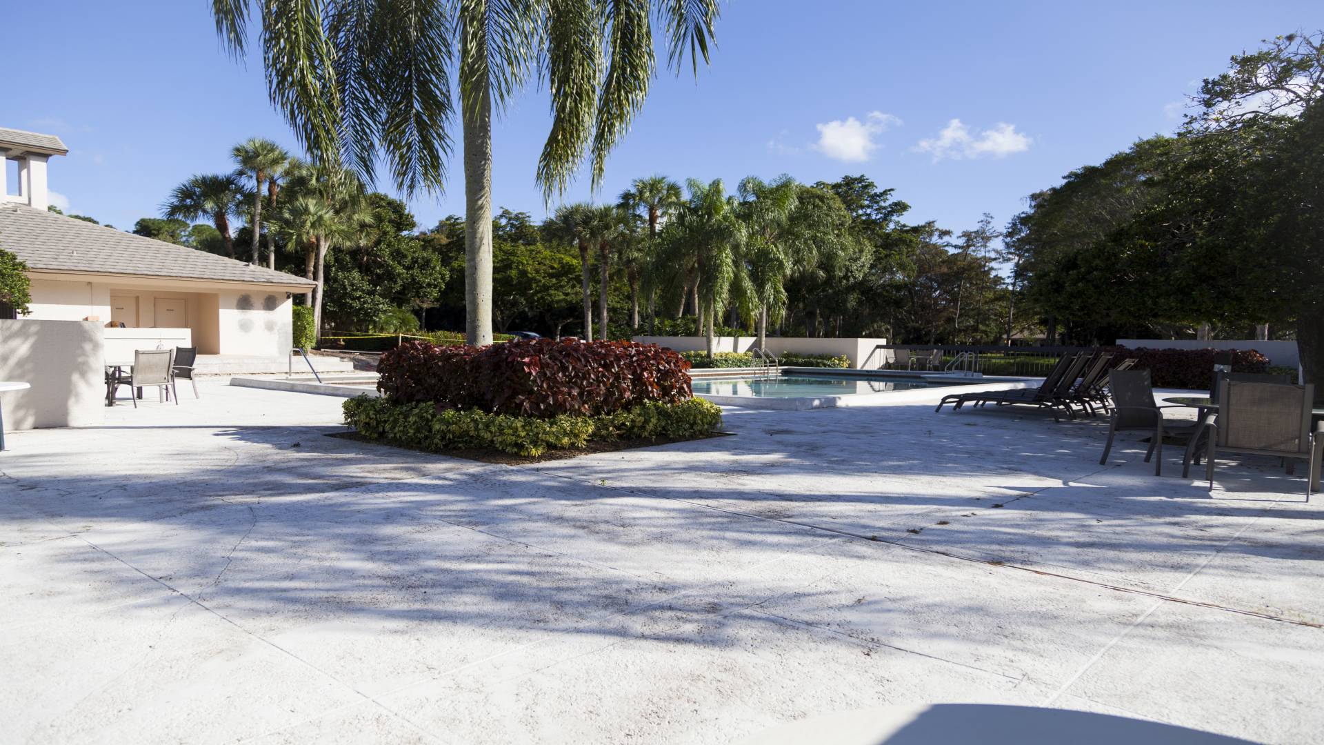 Cypress Estates Parkland Condos for sale and rent