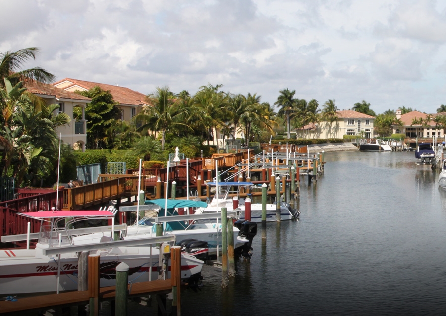 Harbor Islands Hollywood Homes for sale and rent