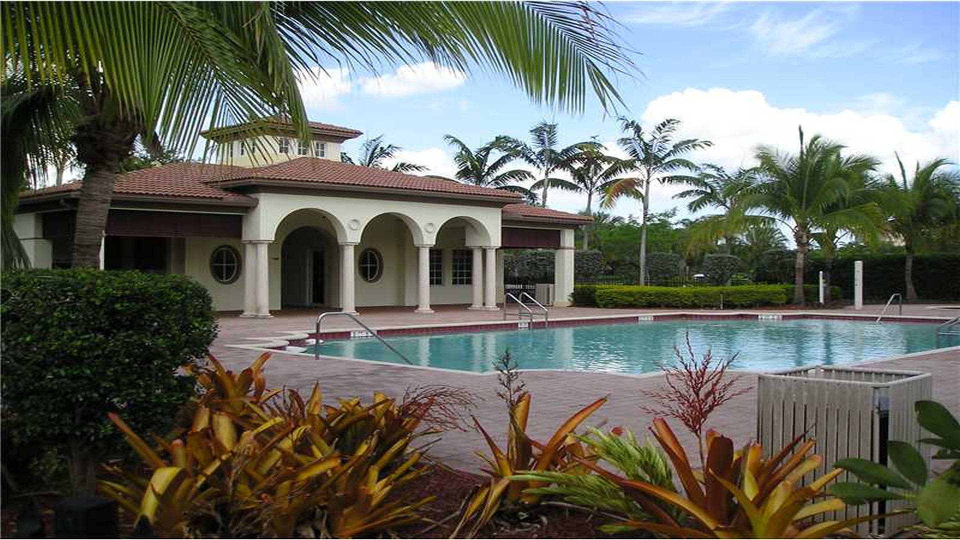Heron Preserve Parkland Homes for sale and rent